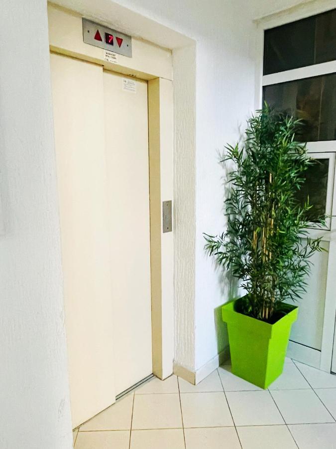 Bar Center Studio Apartment Exterior photo