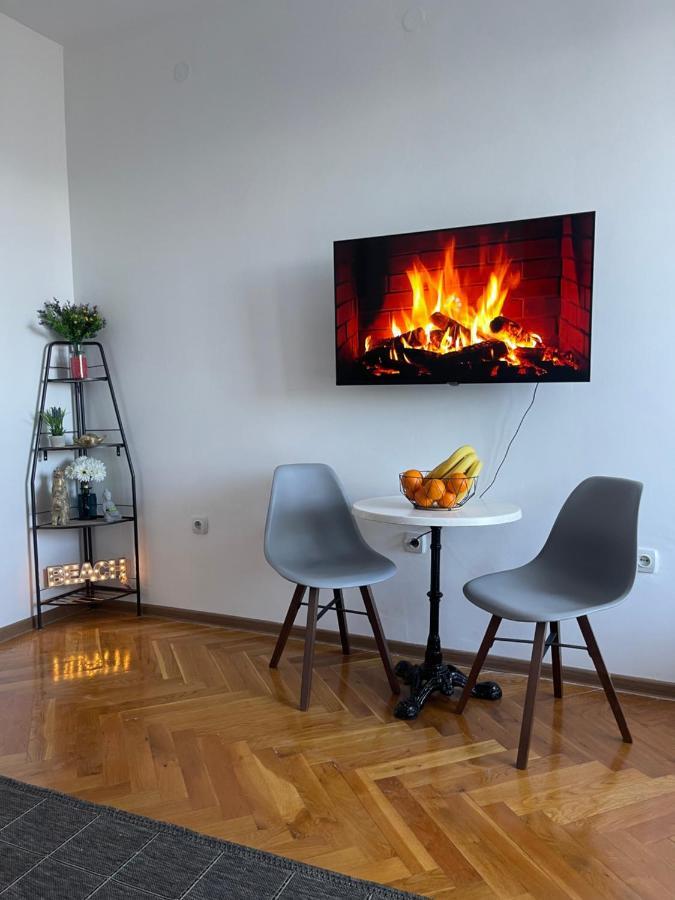Bar Center Studio Apartment Exterior photo